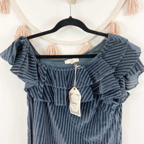 Entro Grey Velvet Striped One Shoulder Ruffle Top - Picture 6 of 9